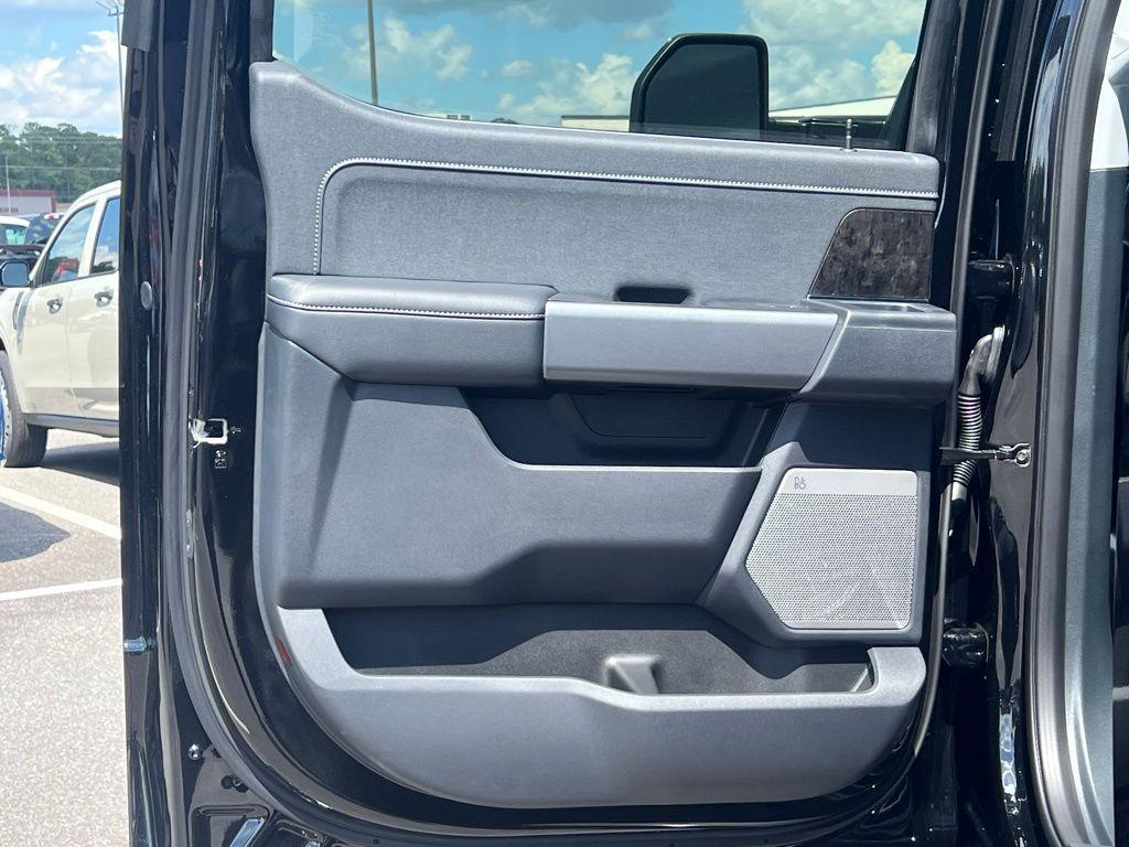 new 2025 Ford F-250 car, priced at $82,313