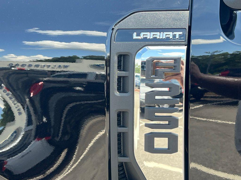 new 2025 Ford F-250 car, priced at $82,313