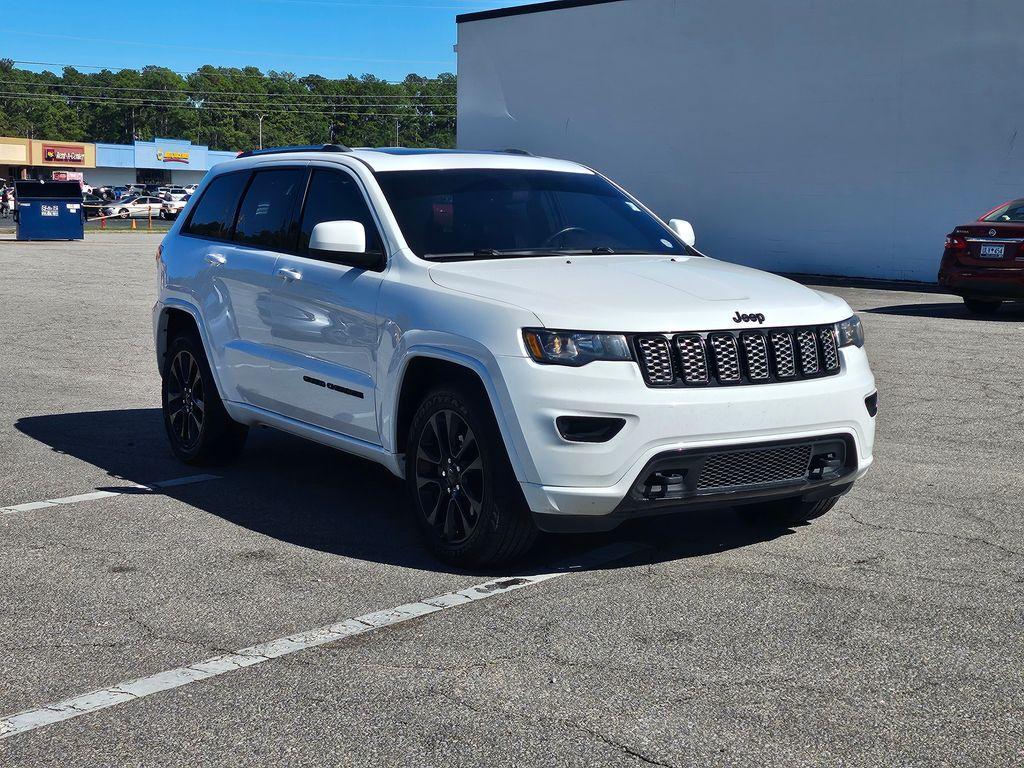 used 2018 Jeep Grand Cherokee car, priced at $14,813