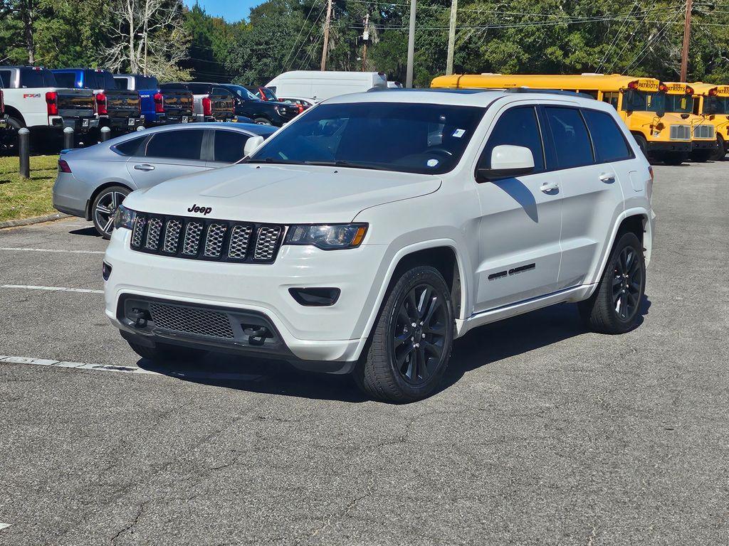 used 2018 Jeep Grand Cherokee car, priced at $14,813