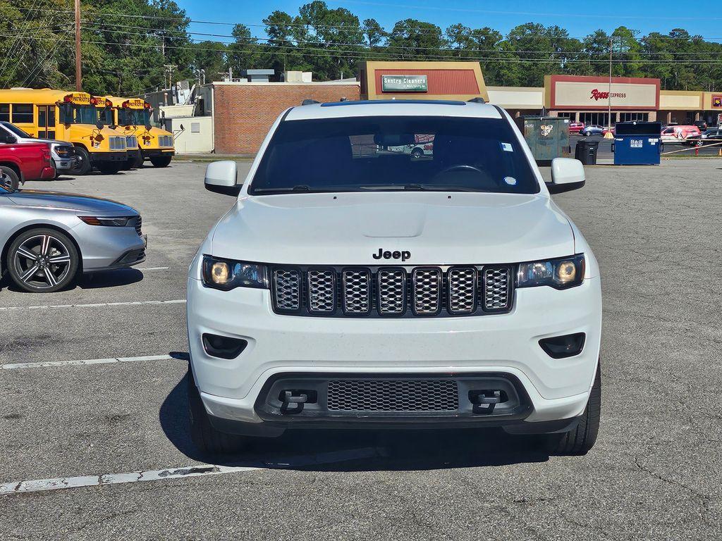 used 2018 Jeep Grand Cherokee car, priced at $14,813