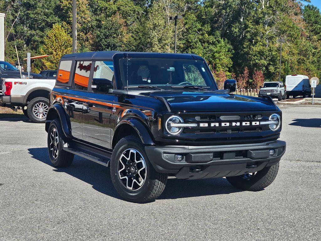 new 2025 Ford Bronco car, priced at $54,532