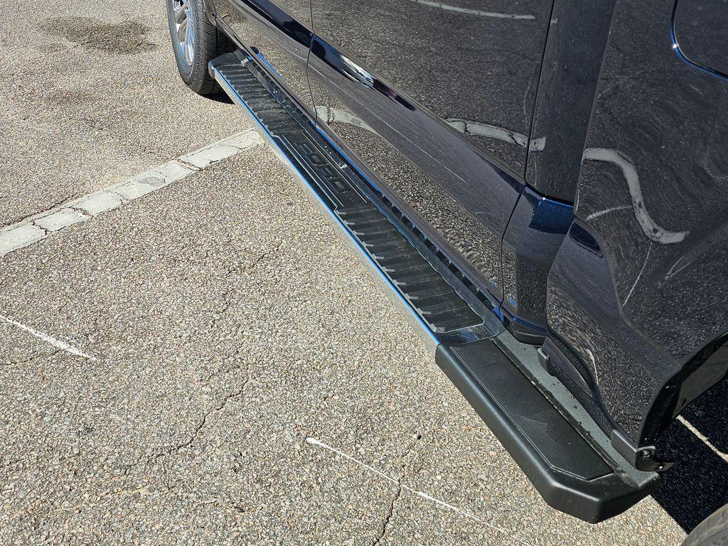 new 2025 Ford F-150 car, priced at $69,433