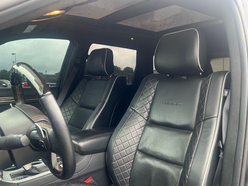 used 2019 Jeep Grand Cherokee car, priced at $21,900