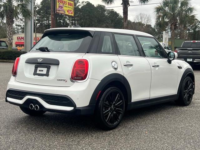 used 2024 MINI Hardtop car, priced at $26,497