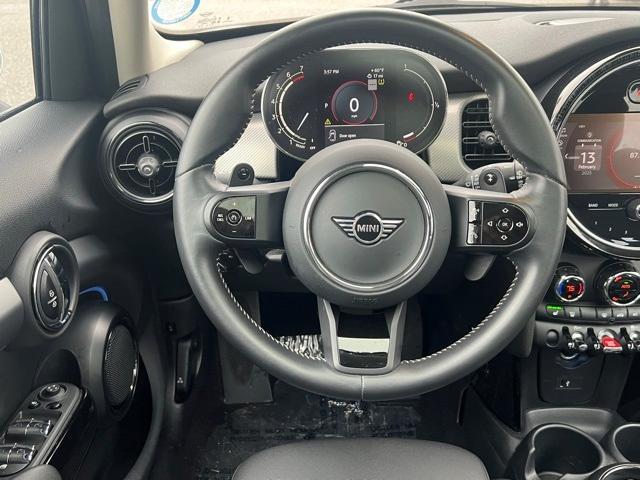 used 2024 MINI Hardtop car, priced at $26,497