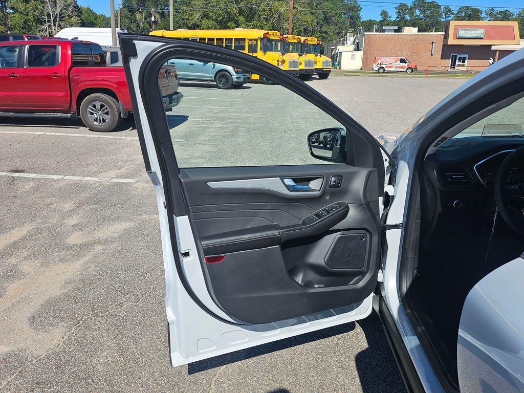 new 2026 Ford Escape car, priced at $38,600