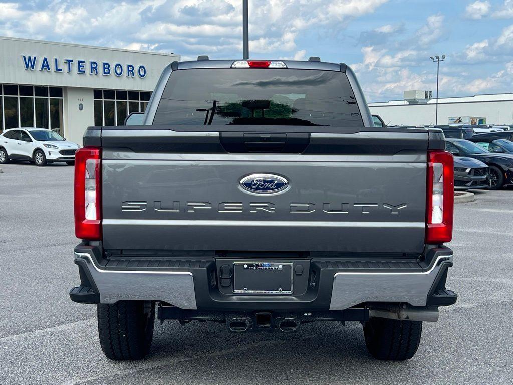 new 2025 Ford F-250 car, priced at $65,668