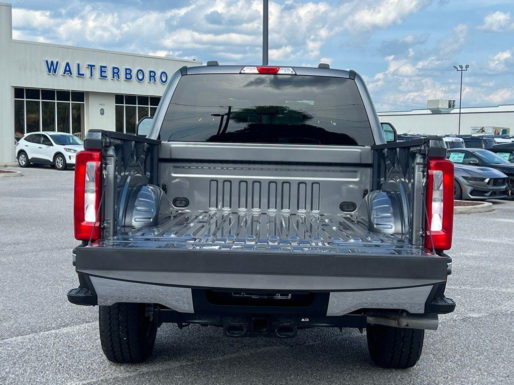 new 2025 Ford F-250 car, priced at $65,668