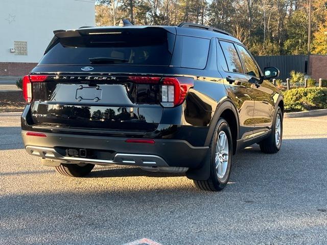 new 2025 Ford Explorer car, priced at $40,290