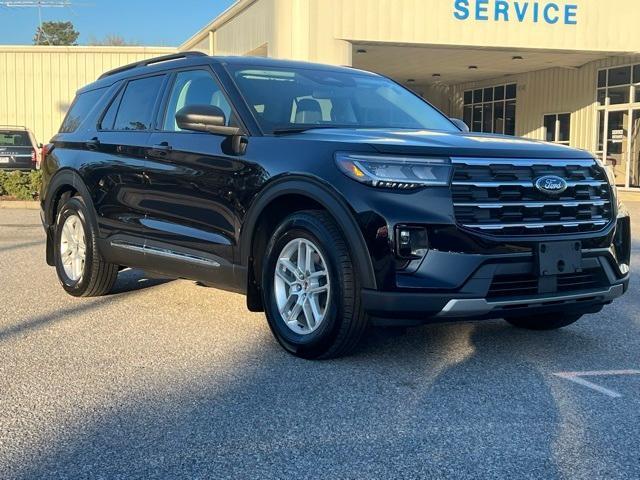 new 2025 Ford Explorer car, priced at $40,290