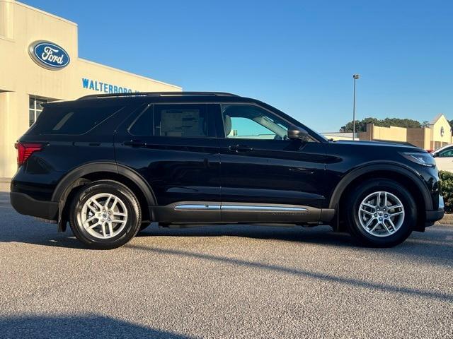 new 2025 Ford Explorer car, priced at $40,290