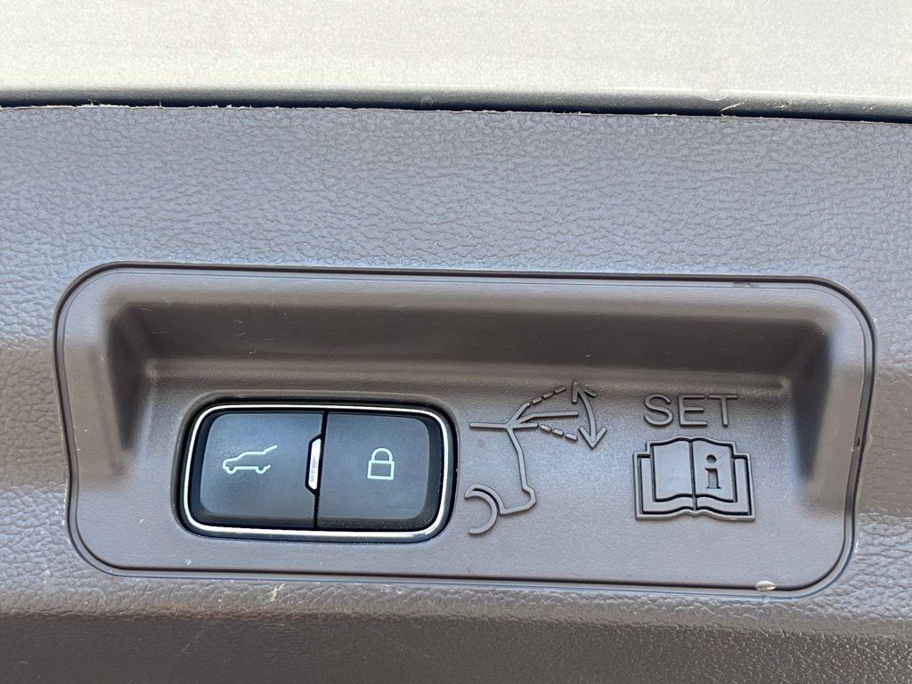 used 2020 Ford Explorer car, priced at $27,957