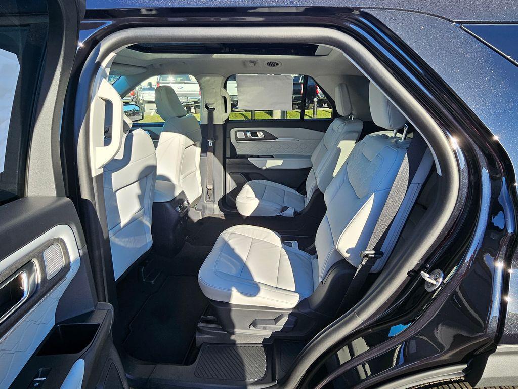 new 2025 Ford Explorer car, priced at $56,995