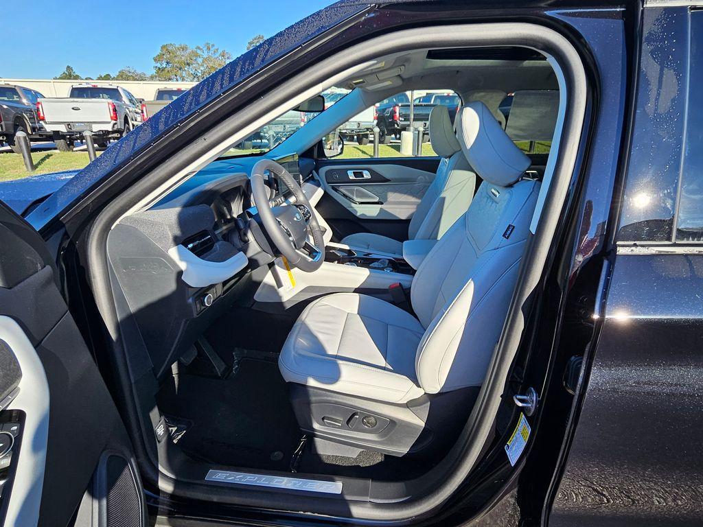 new 2025 Ford Explorer car, priced at $56,995