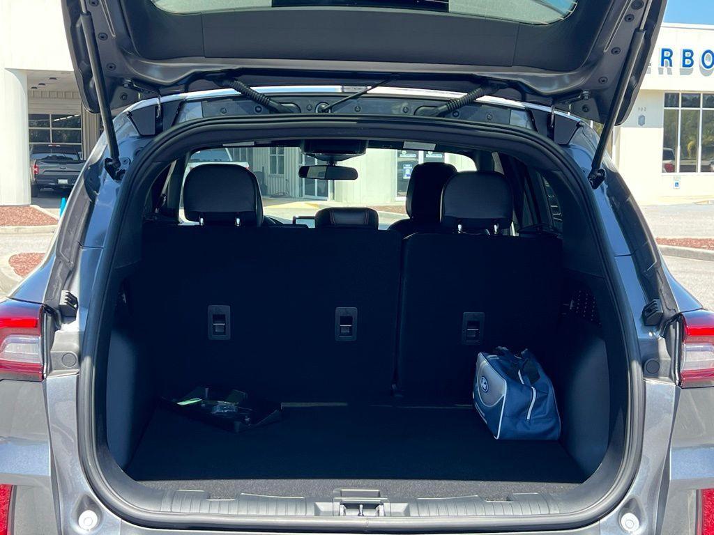 new 2025 Ford Escape car, priced at $29,021