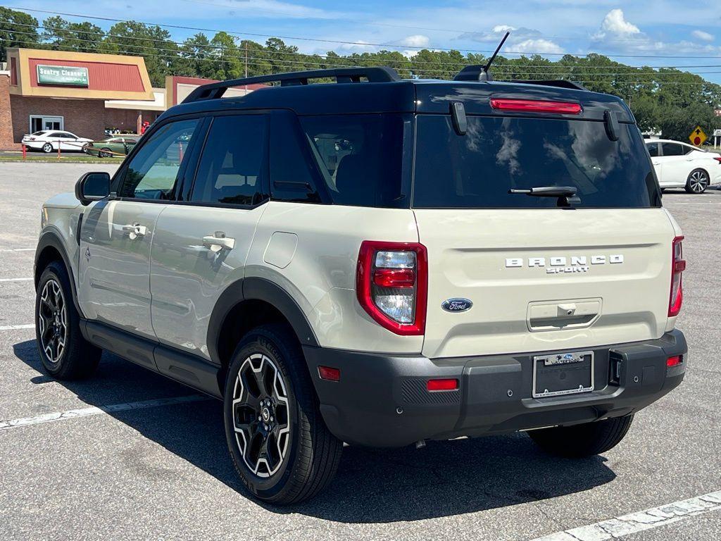 new 2025 Ford Bronco Sport car, priced at $38,834