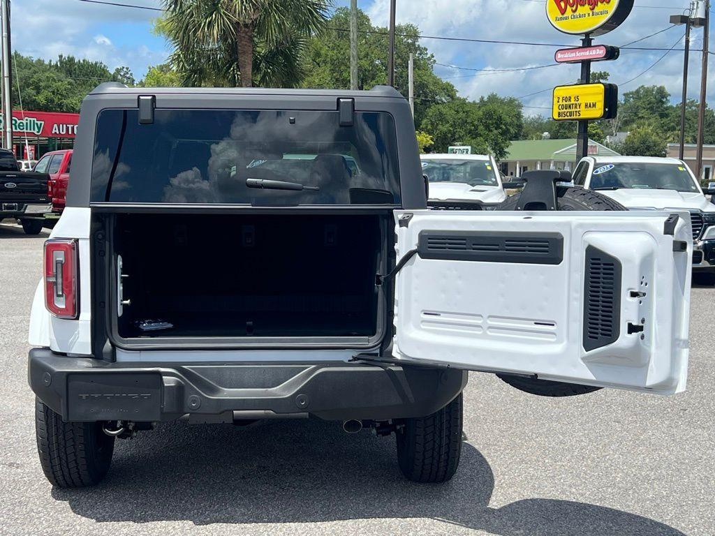 new 2025 Ford Bronco car, priced at $49,537