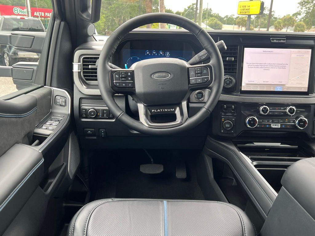 new 2025 Ford F-250 car, priced at $90,548