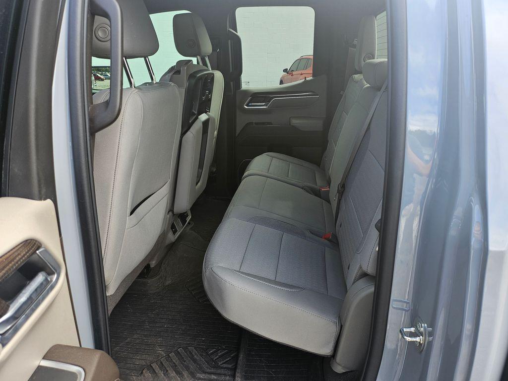 used 2024 Chevrolet Silverado 1500 car, priced at $39,997