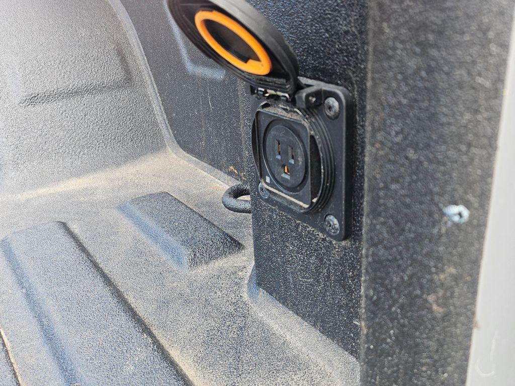 used 2024 Chevrolet Silverado 1500 car, priced at $39,997