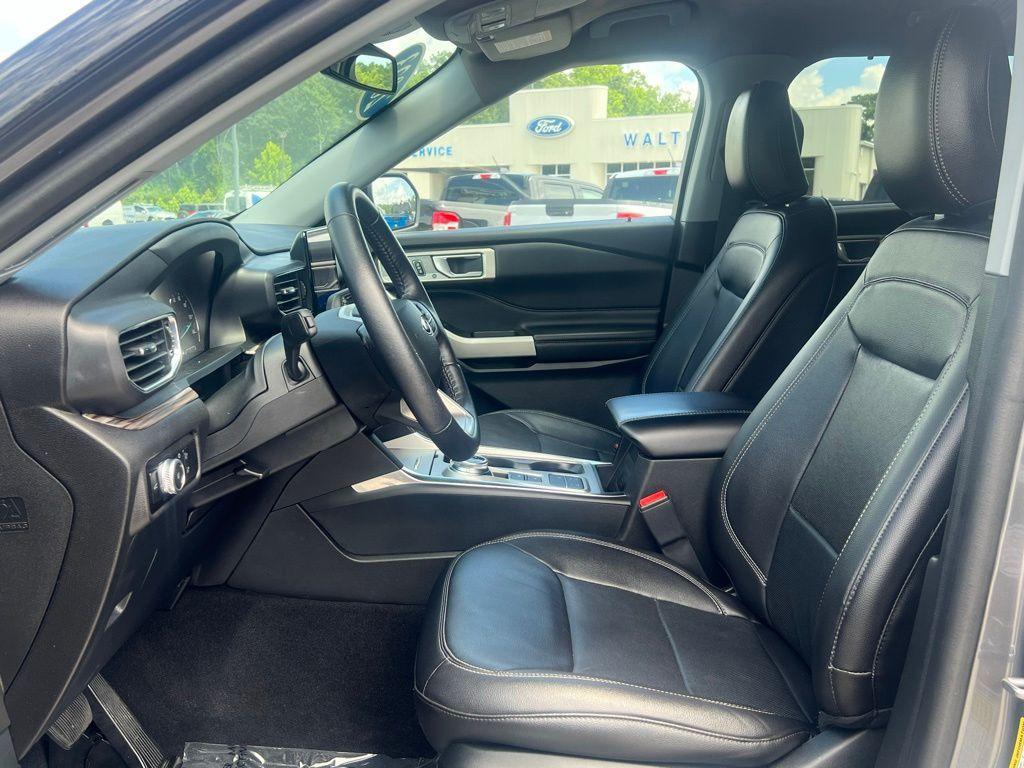 used 2023 Ford Explorer car, priced at $31,000