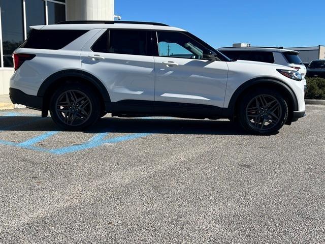 new 2025 Ford Explorer car, priced at $57,125