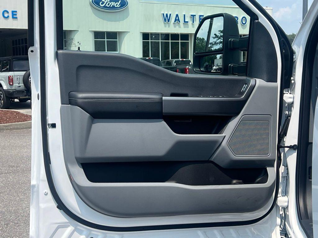 new 2025 Ford F-350 car, priced at $65,845