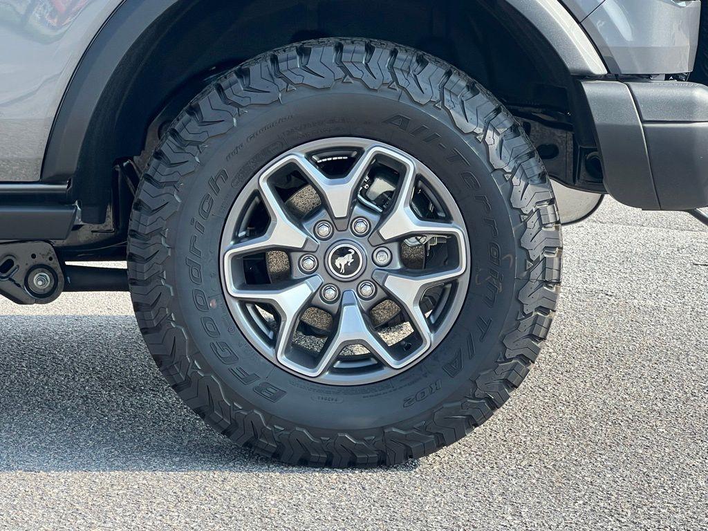 new 2025 Ford Bronco car, priced at $55,386