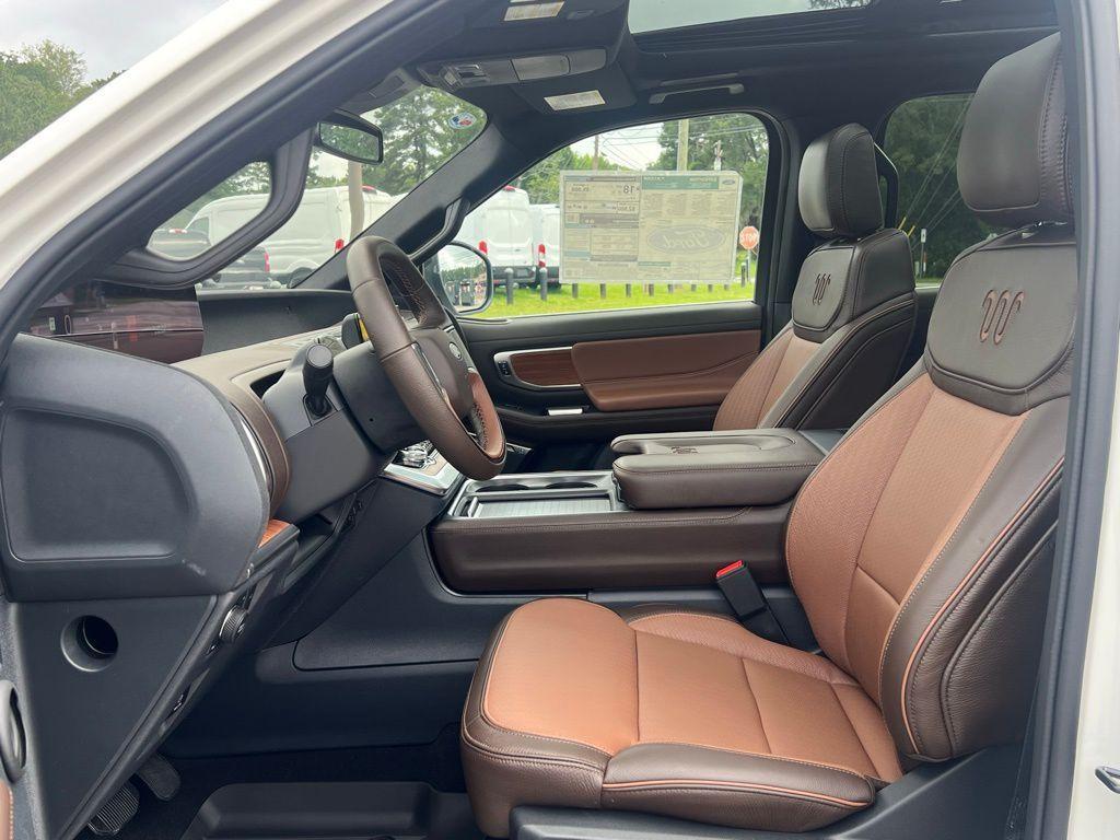new 2025 Ford Expedition car, priced at $86,845