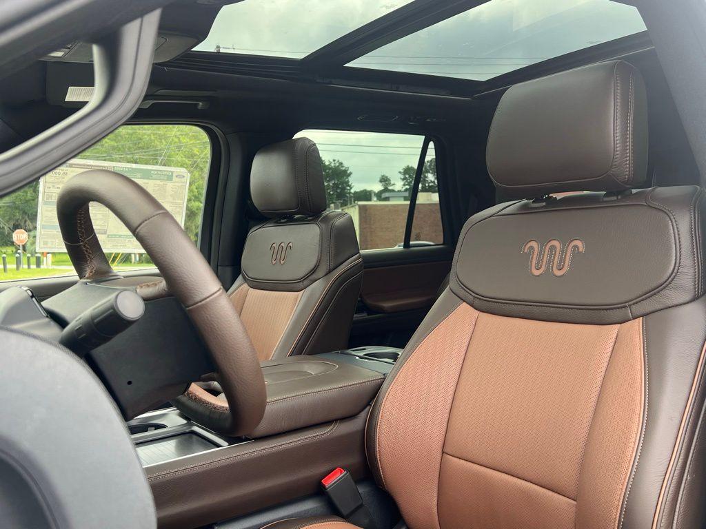 new 2025 Ford Expedition car, priced at $86,845