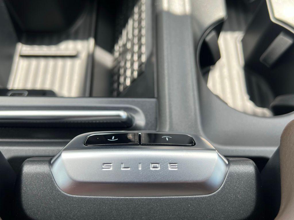 new 2025 Ford Expedition car, priced at $86,845