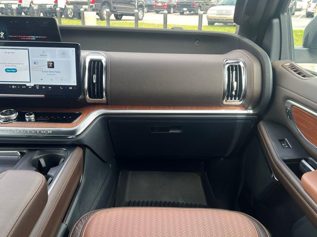 new 2025 Ford Expedition car, priced at $86,845