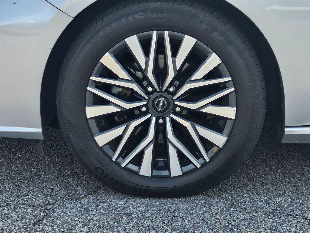 used 2023 Nissan Altima car, priced at $19,194