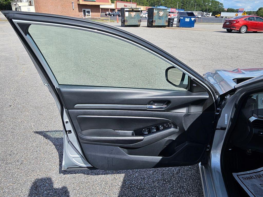 used 2023 Nissan Altima car, priced at $19,194