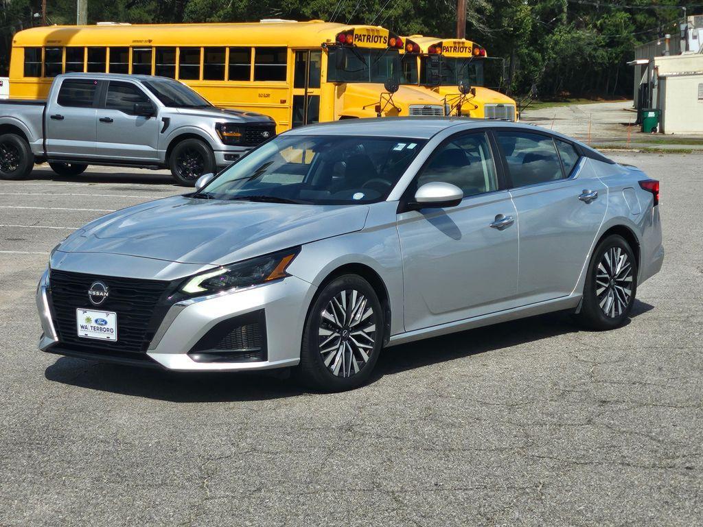 used 2023 Nissan Altima car, priced at $19,194