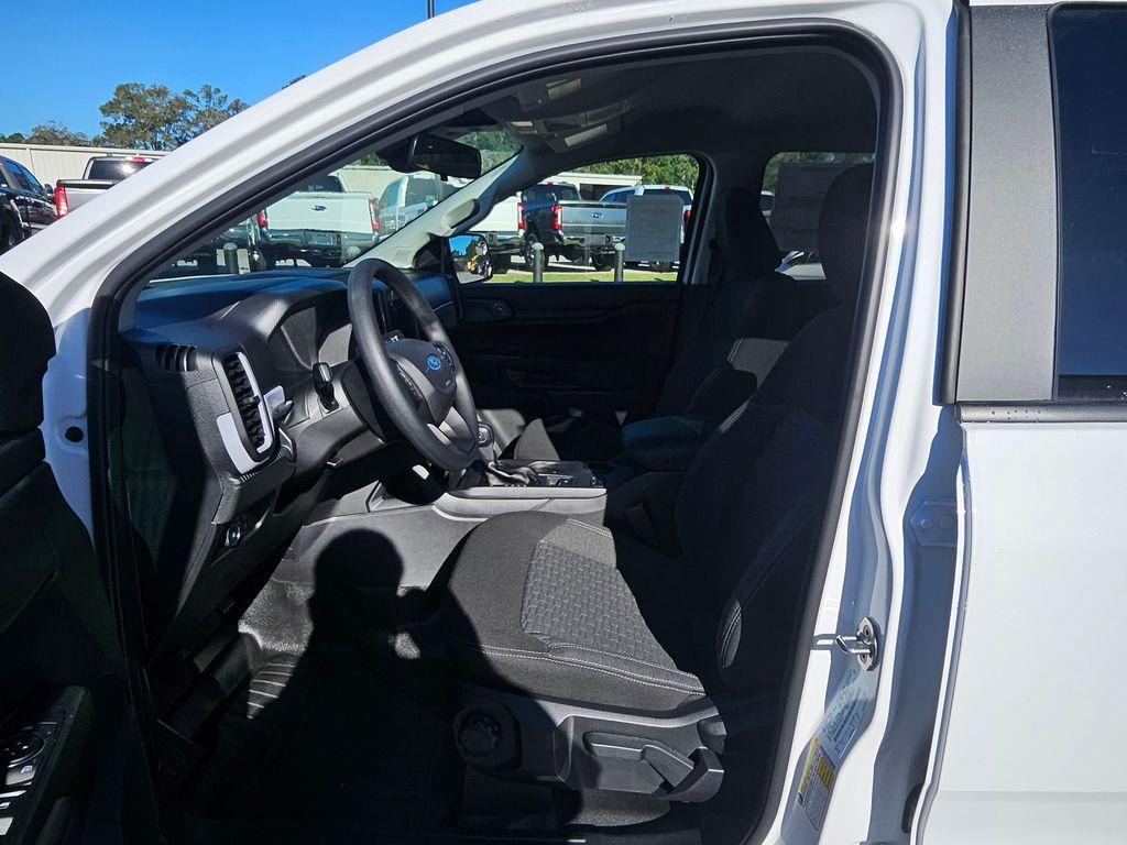 new 2025 Ford Ranger car, priced at $31,701