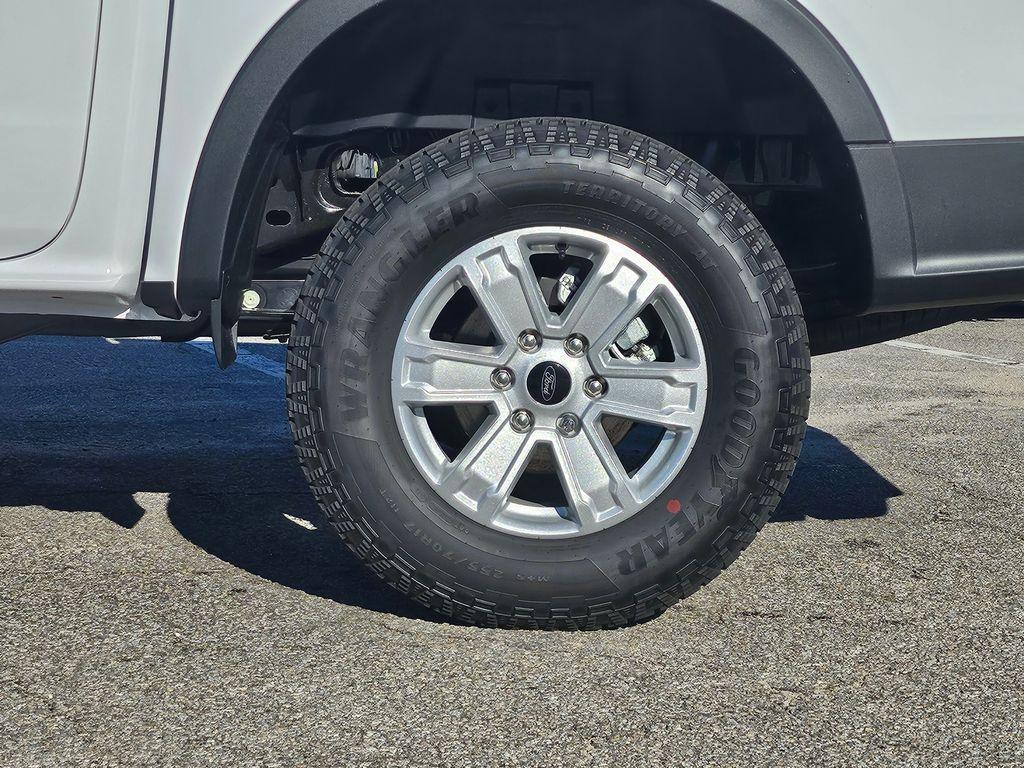 new 2025 Ford Ranger car, priced at $31,701