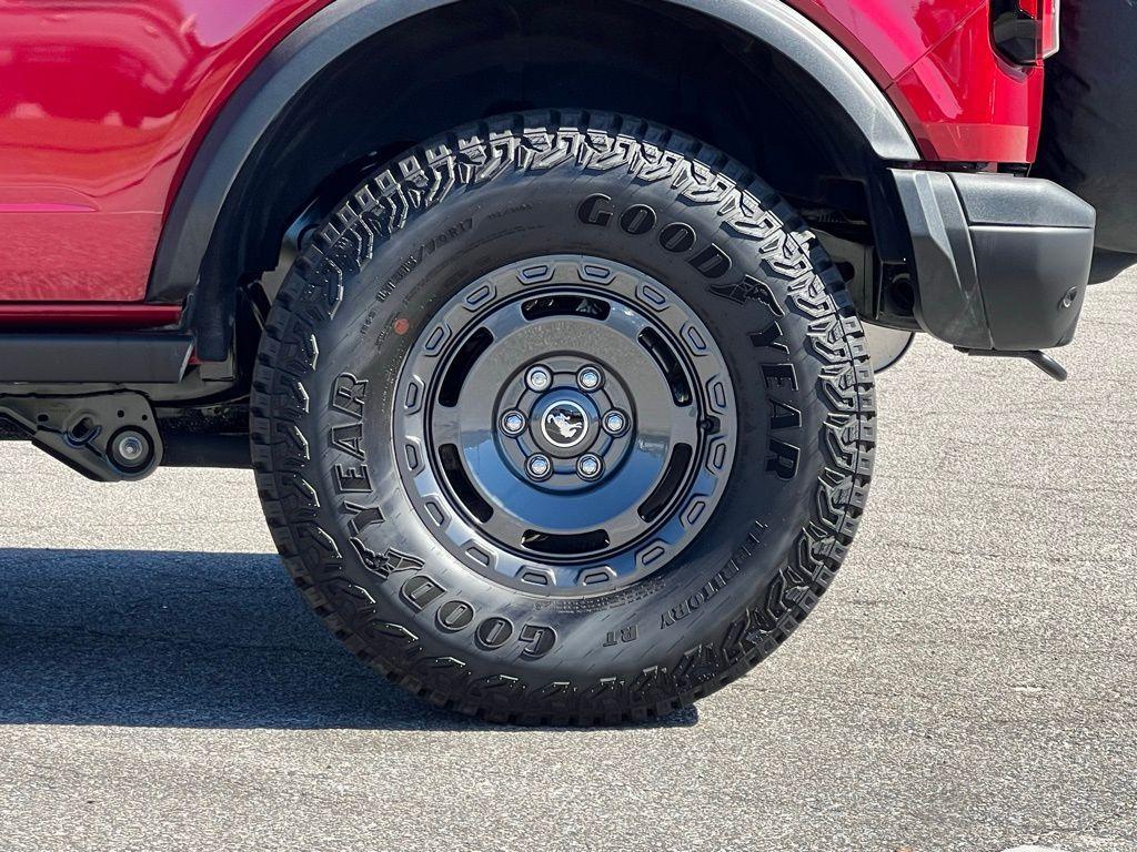 new 2025 Ford Bronco car, priced at $62,435