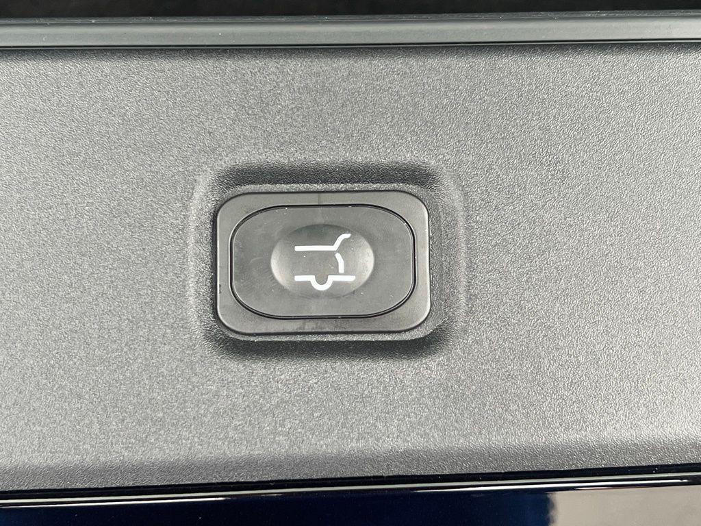 new 2025 Ford Expedition car, priced at $66,538