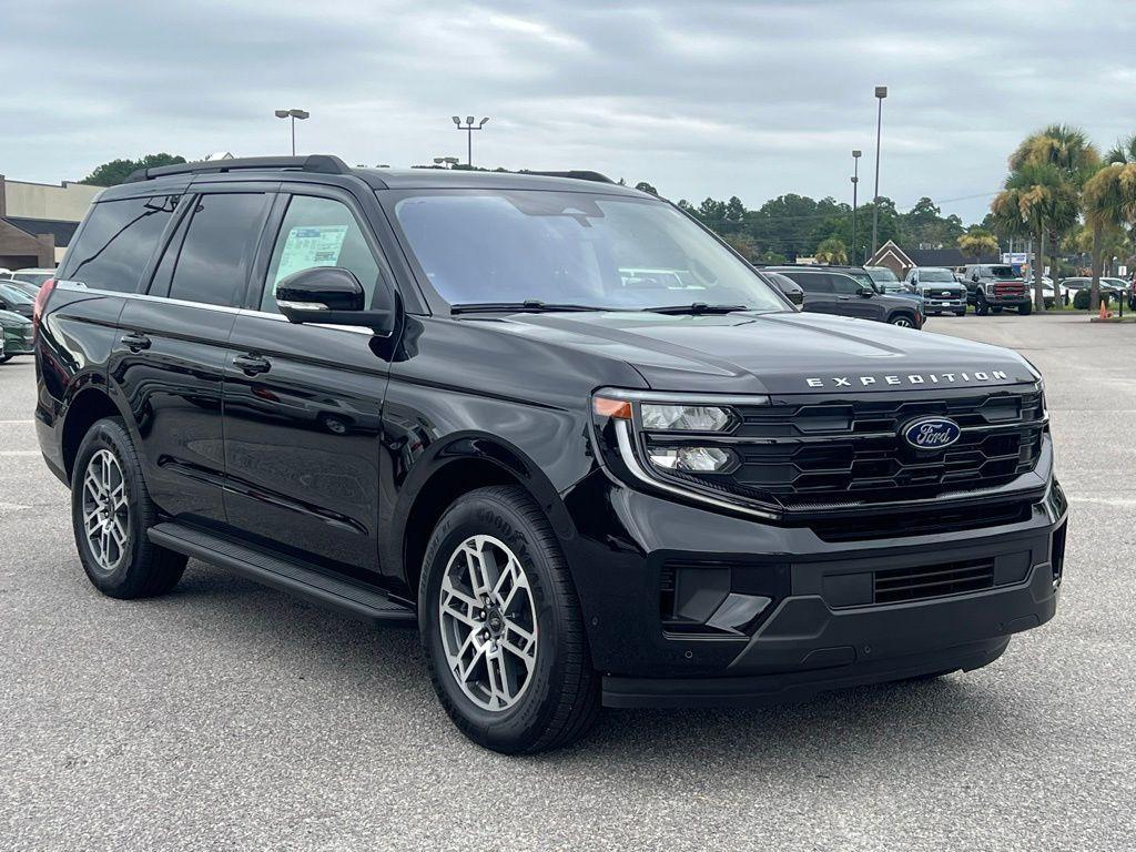 new 2025 Ford Expedition car, priced at $66,538