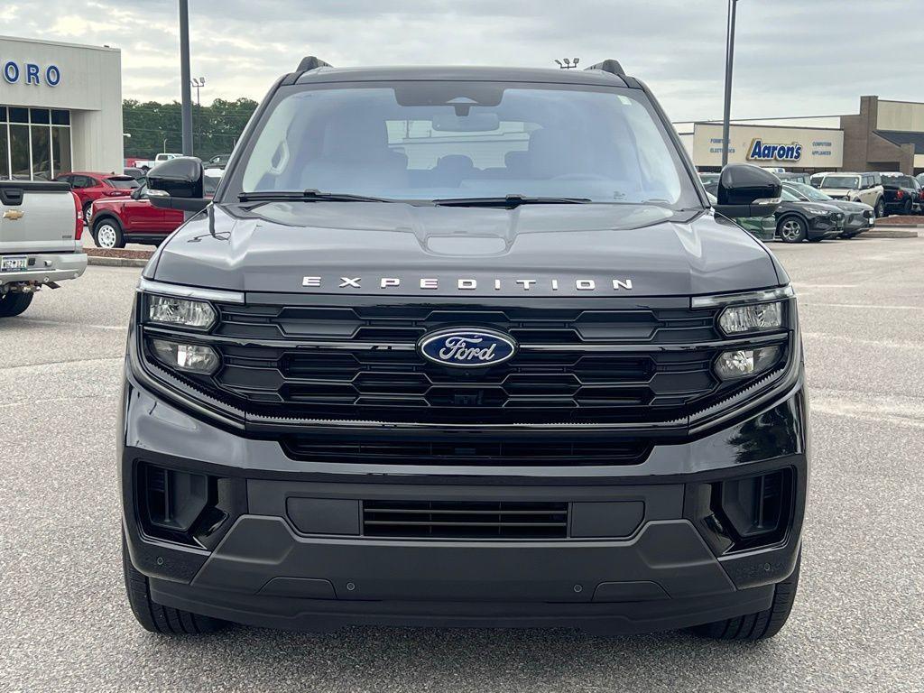 new 2025 Ford Expedition car, priced at $66,538