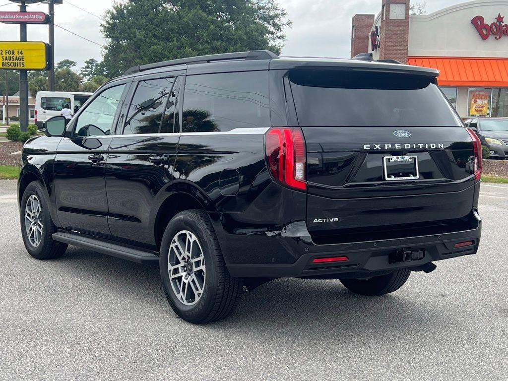 new 2025 Ford Expedition car, priced at $66,538
