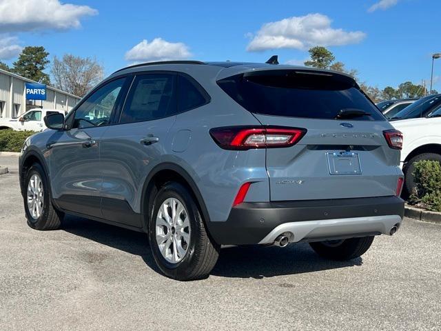 new 2025 Ford Escape car, priced at $29,825