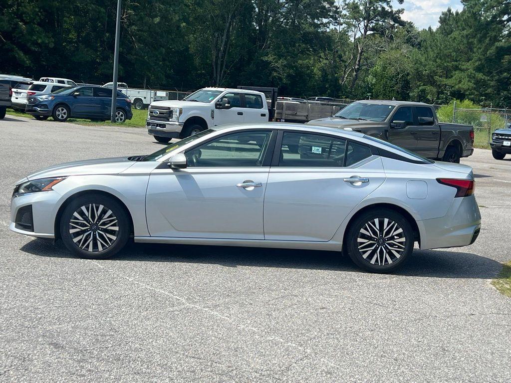 used 2023 Nissan Altima car, priced at $20,397