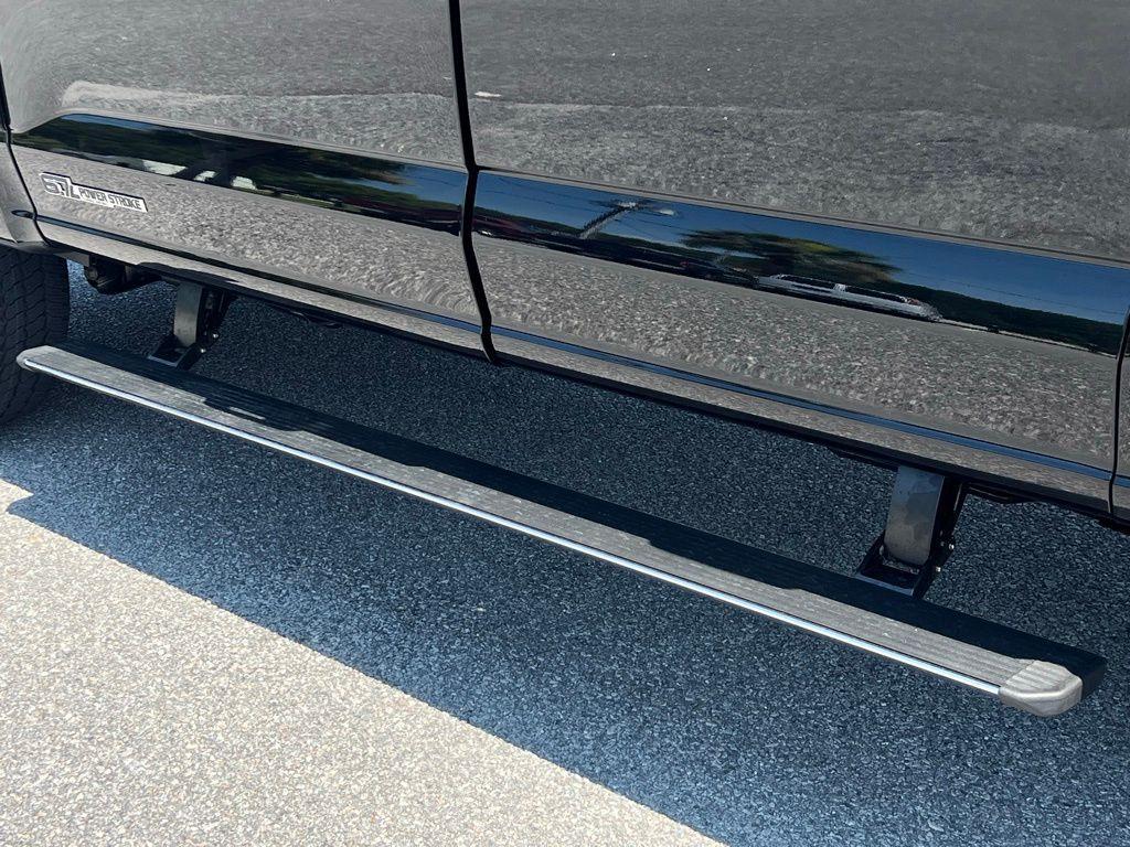 new 2025 Ford F-250 car, priced at $89,979