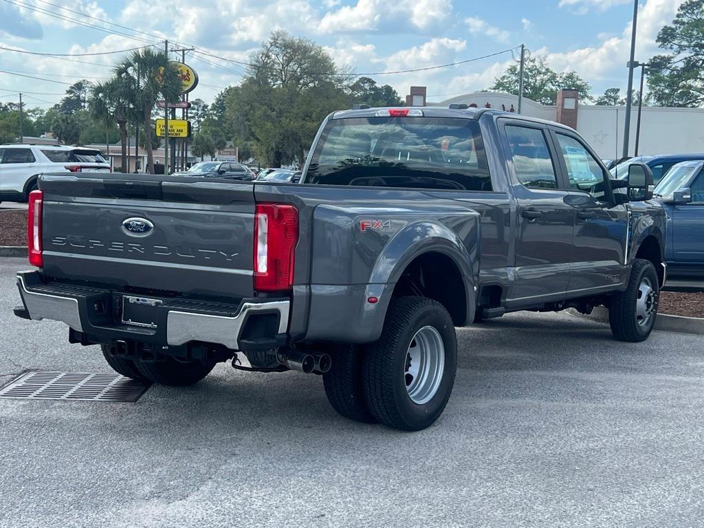 new 2025 Ford F-350 car, priced at $63,642