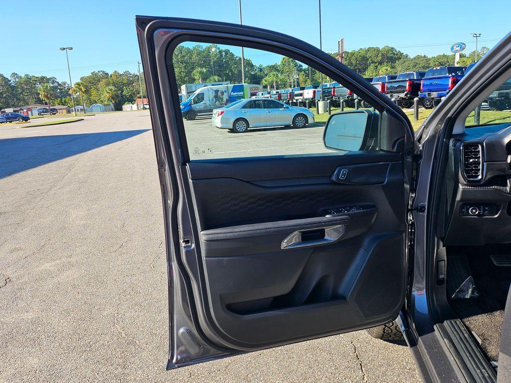new 2025 Ford Ranger car, priced at $34,940