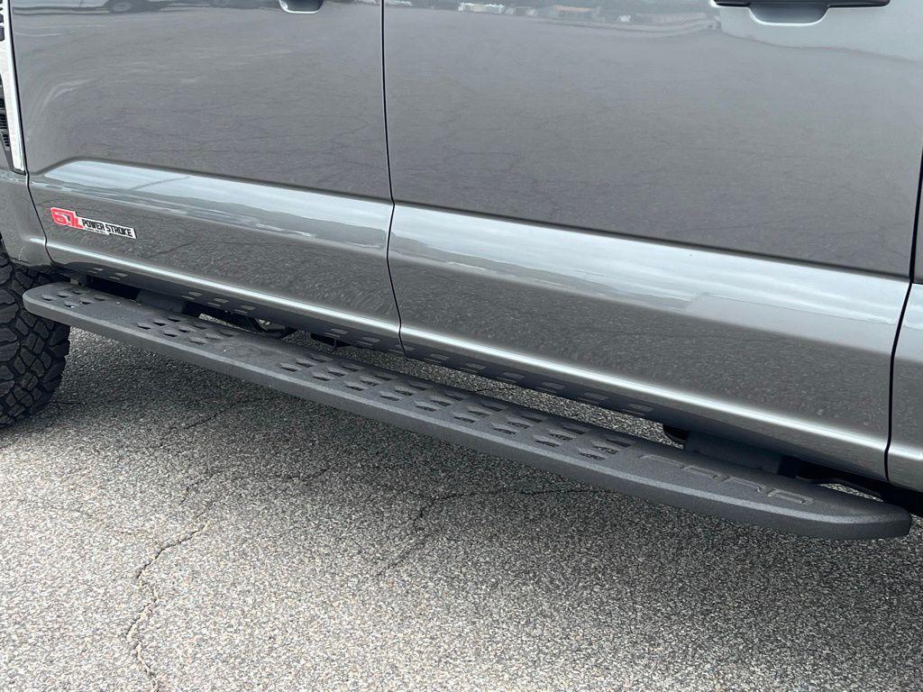 new 2025 Ford F-350 car, priced at $81,900