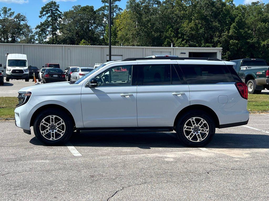 new 2025 Ford Expedition car, priced at $66,345